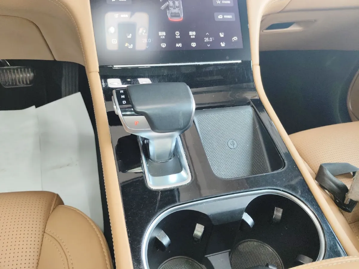 2021 Li ONE Range Extended 131HP REEV 40.5KWH,autocango,china used car exporter,china ev exporter,chinese used car exporter,chinese used ev exporter