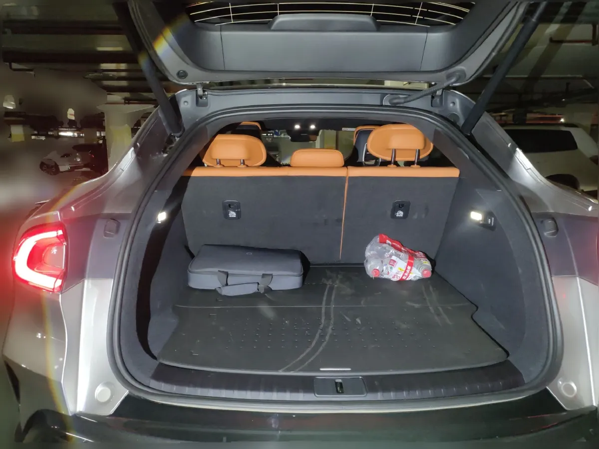 2025 MI YU7 BEV 101.7KWH,autocango,china used car exporter,china ev exporter,chinese used car exporter,chinese used ev exporter