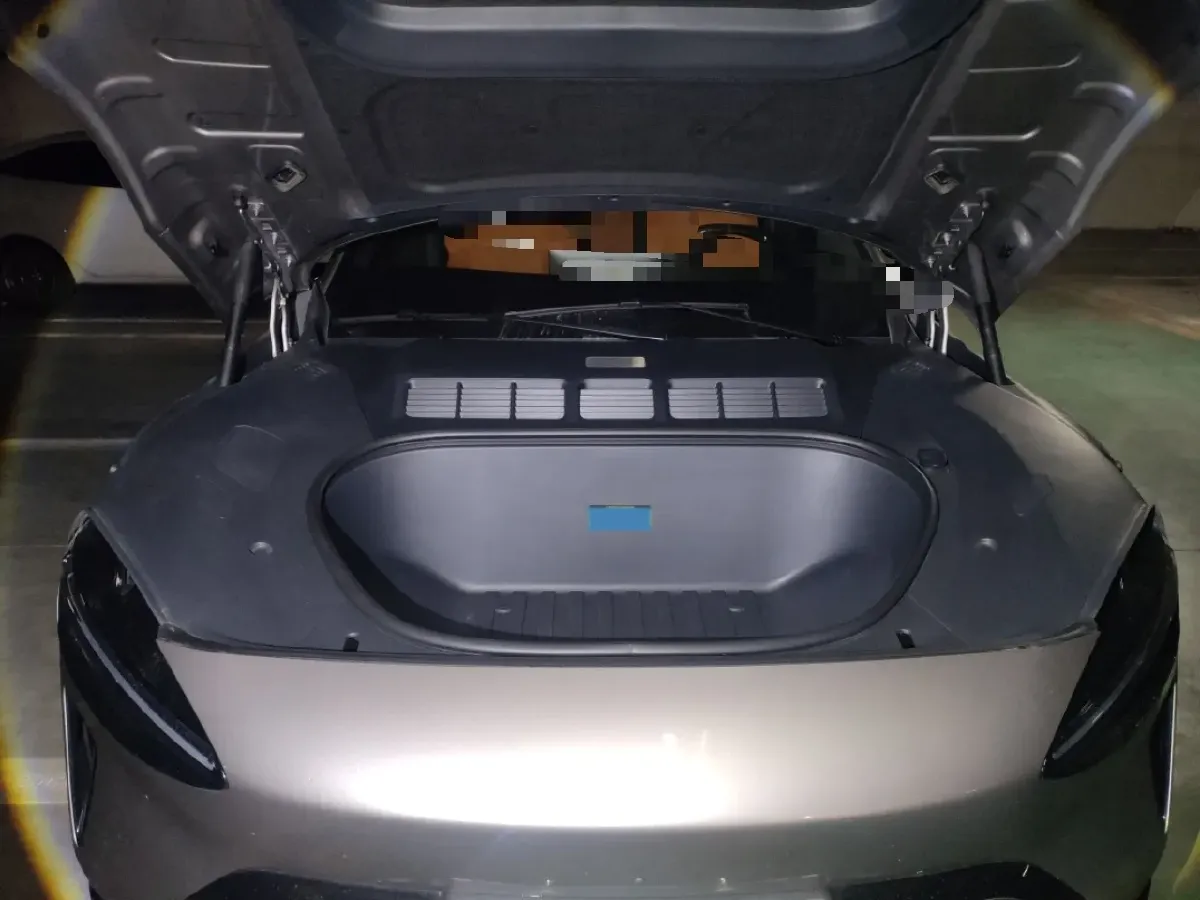 2025 MI YU7 BEV 101.7KWH,autocango,china used car exporter,china ev exporter,chinese used car exporter,chinese used ev exporter