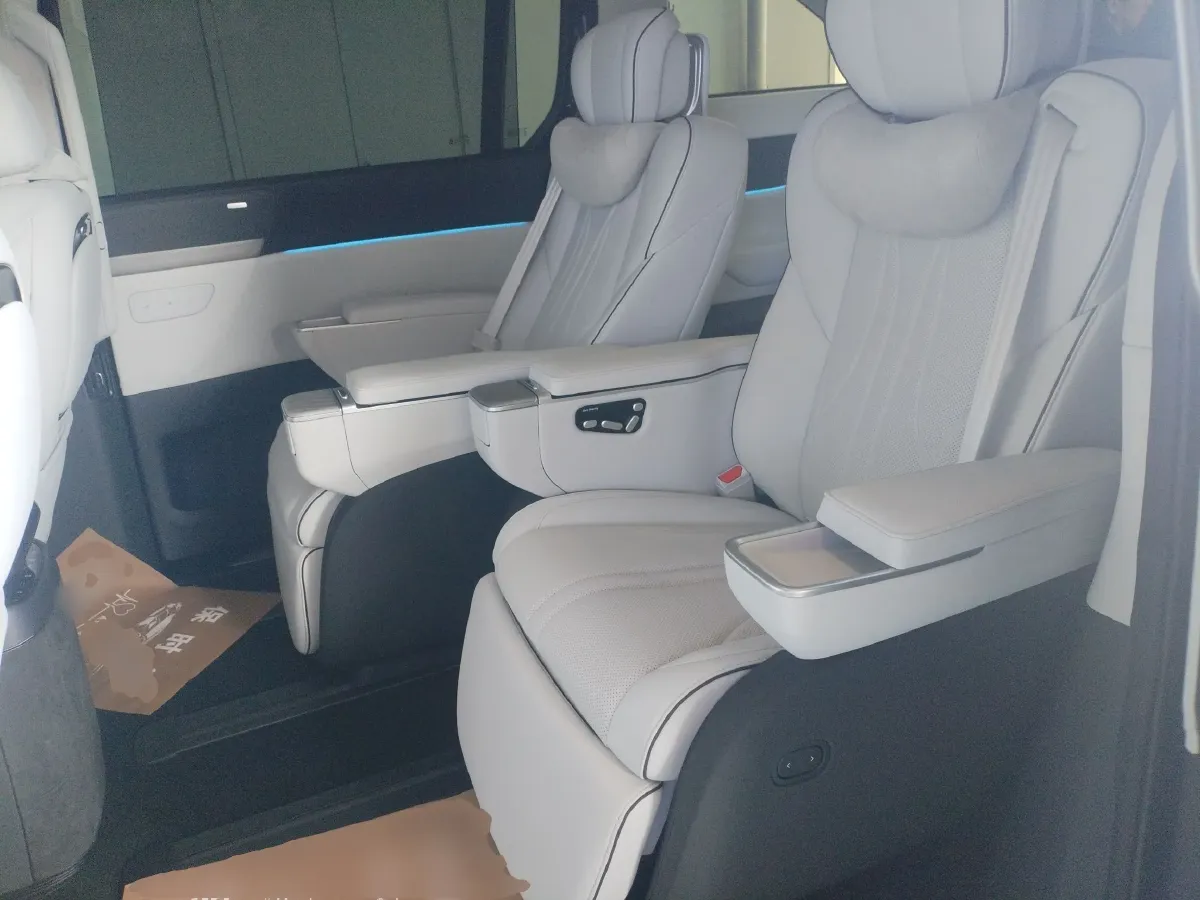 2024 Xpeng X9 BEV 101.5KWH,autocango,china used car exporter,china ev exporter,chinese used car exporter,chinese used ev exporter