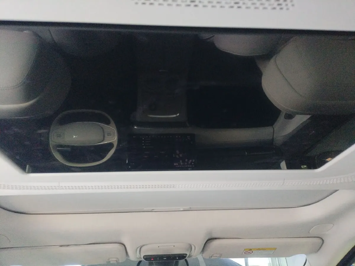 2024 Xpeng X9 BEV 101.5KWH,autocango,china used car exporter,china ev exporter,chinese used car exporter,chinese used ev exporter