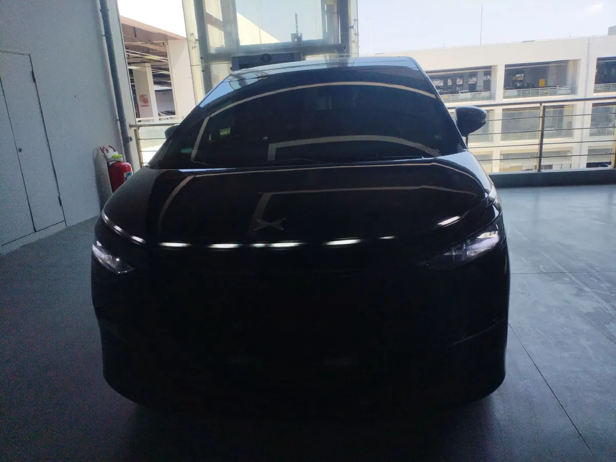 2024 Xpeng X9 BEV 101.5KWH,autocango,china used car exporter,china ev exporter,chinese used car exporter,chinese used ev exporter