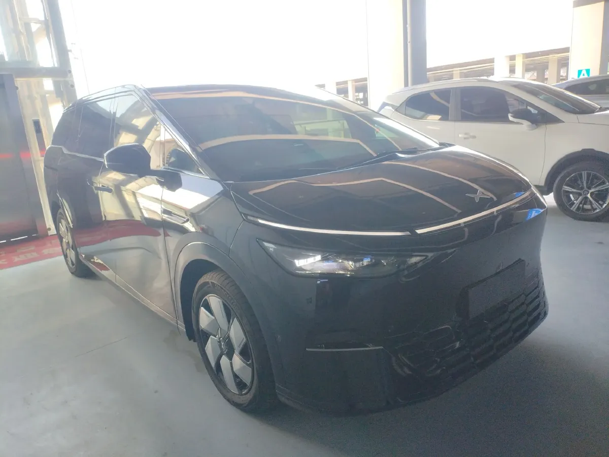 2024 Xpeng X9 BEV 101.5KWH,autocango,china used car exporter,china ev exporter,chinese used car exporter,chinese used ev exporter