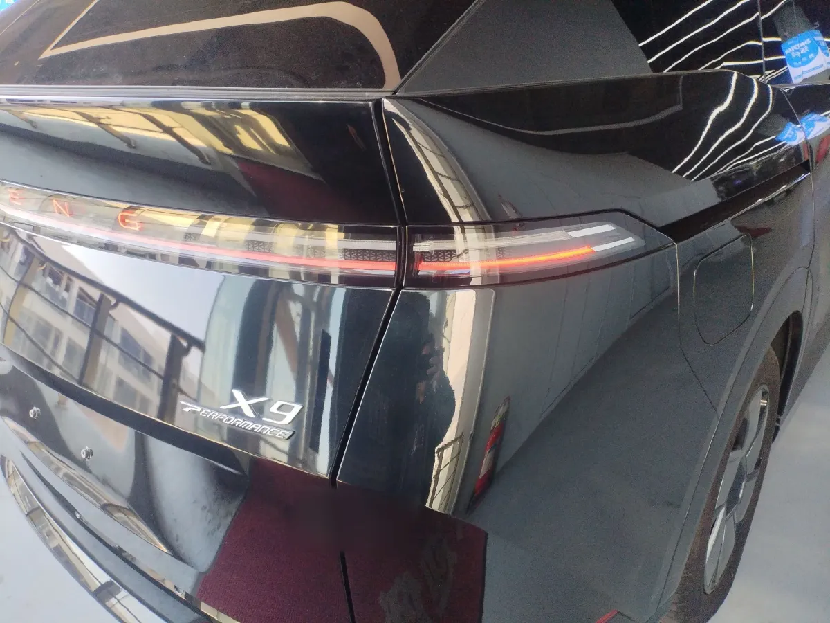 2024 Xpeng X9 BEV 101.5KWH,autocango,china used car exporter,china ev exporter,chinese used car exporter,chinese used ev exporter