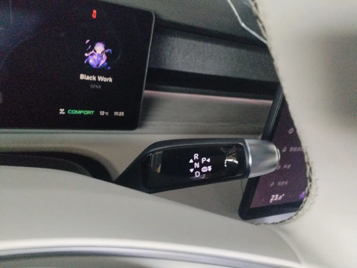 2024 Xpeng X9 BEV 101.5KWH,autocango,china used car exporter,china ev exporter,chinese used car exporter,chinese used ev exporter