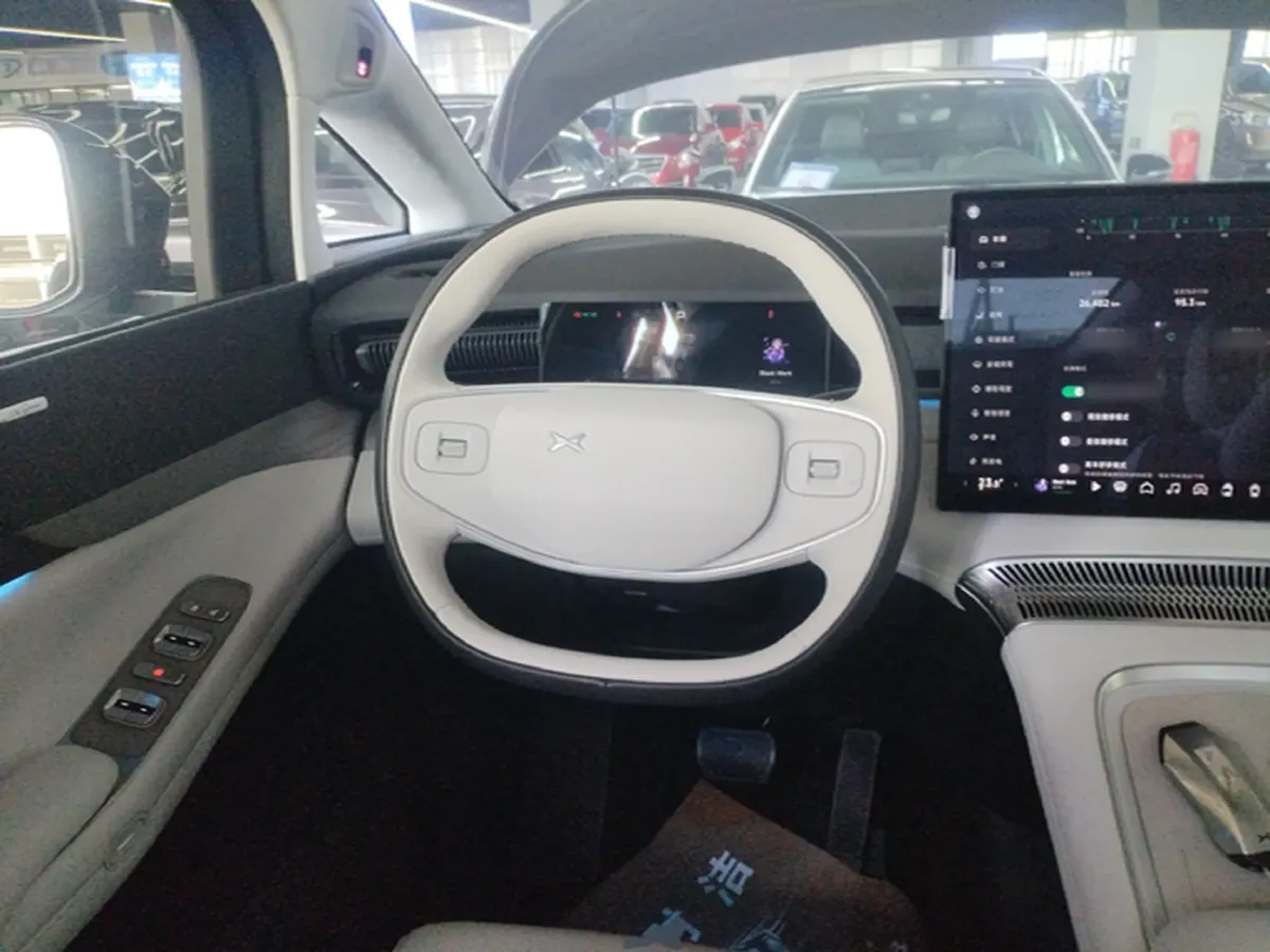 2024 Xpeng X9 BEV 101.5KWH,autocango,china used car exporter,china ev exporter,chinese used car exporter,chinese used ev exporter