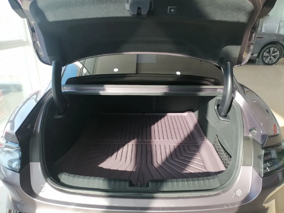 2024 MI SU7 BEV 73.6KWH,autocango,china used car exporter,china ev exporter,chinese used car exporter,chinese used ev exporter