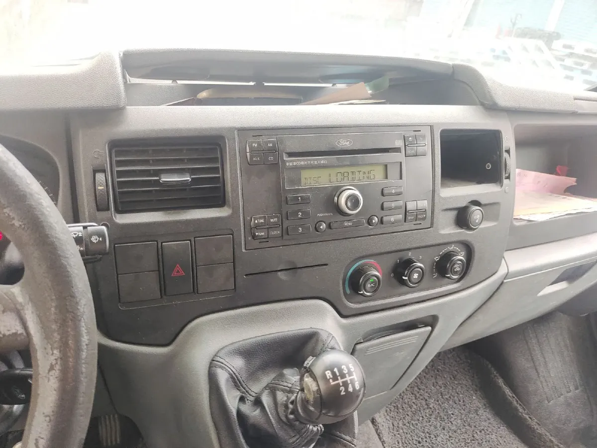 2009 Ford New Era Transit 2.4T 115HP L4 6MT,autocango,china used car exporter,china ev exporter,chinese used car exporter,chinese used ev exporter