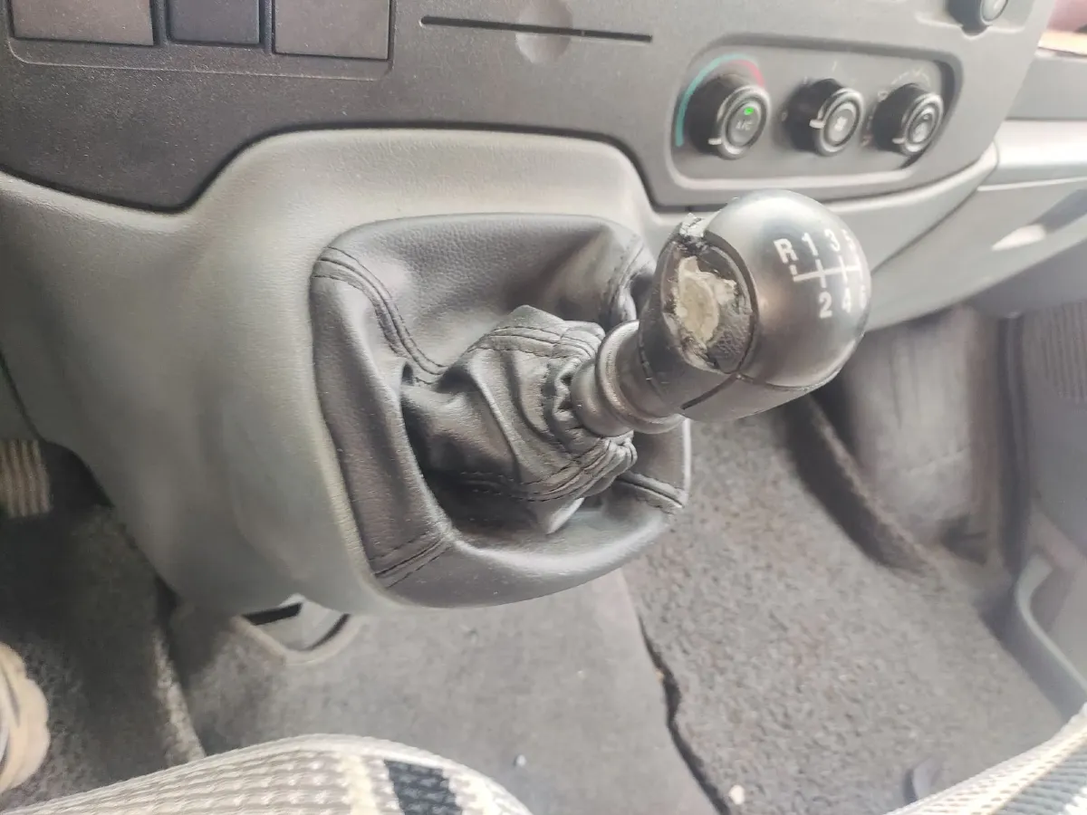 2009 Ford New Era Transit 2.4T 115HP L4 6MT,autocango,china used car exporter,china ev exporter,chinese used car exporter,chinese used ev exporter