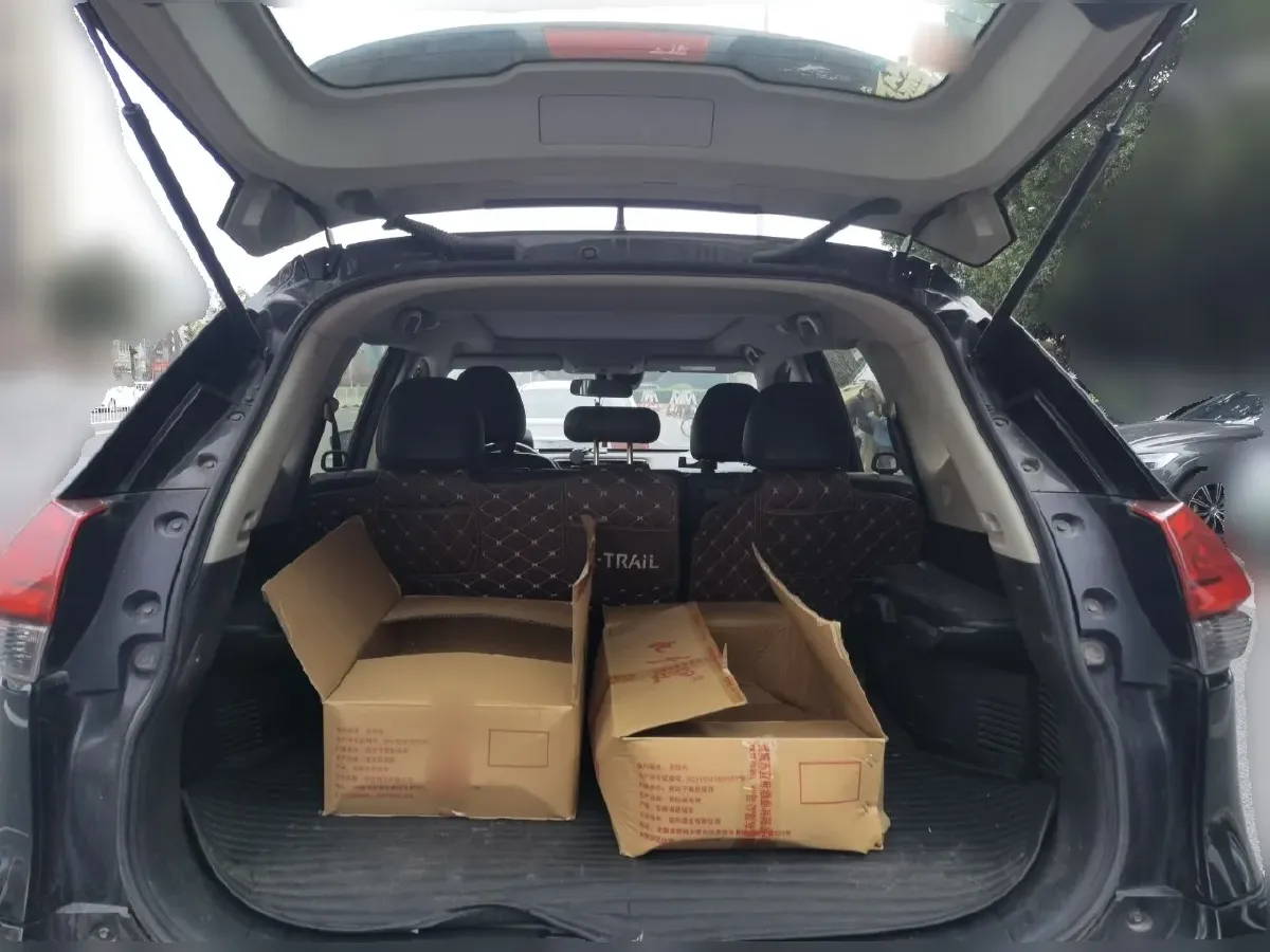 2019 Nissan X-Trail 2.0L 154HP L4 CVT,autocango,china used car exporter,china ev exporter,chinese used car exporter,chinese used ev exporter