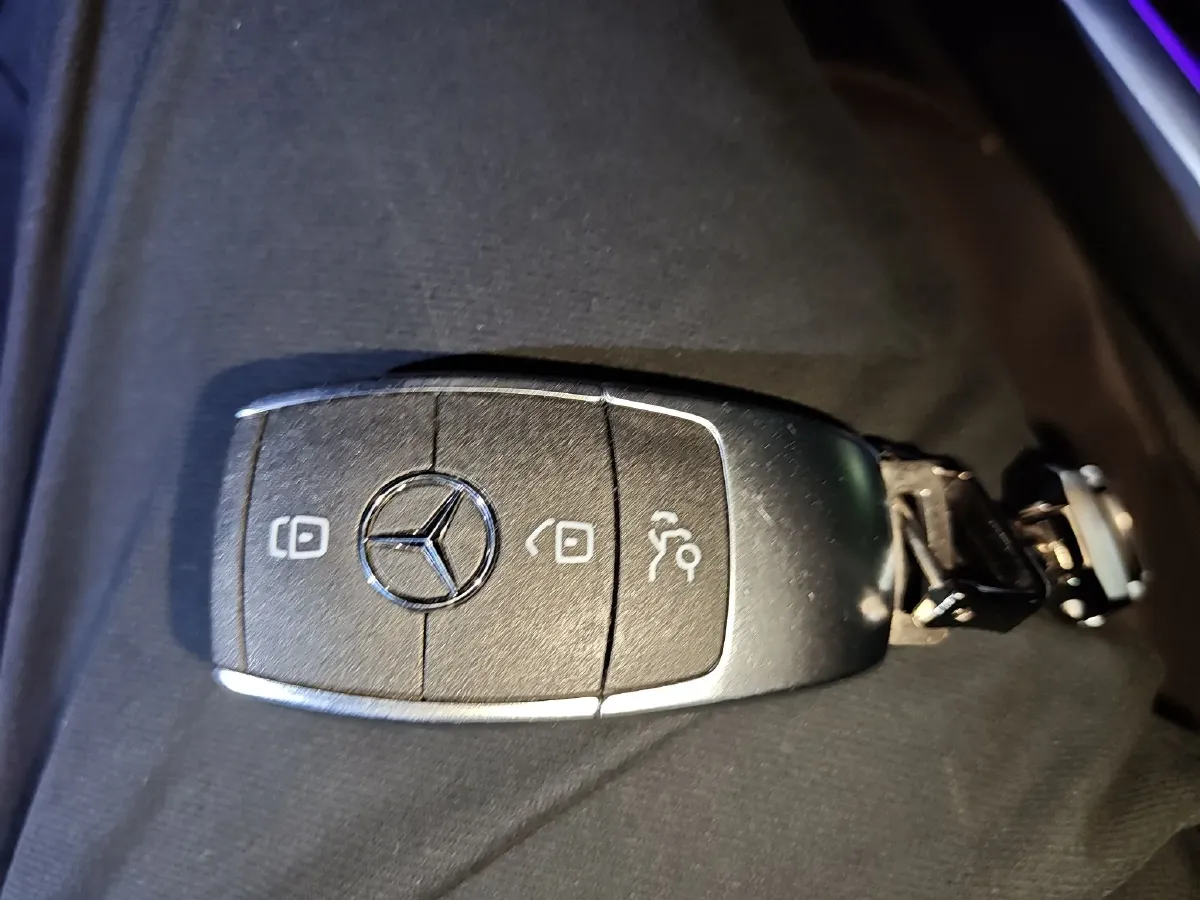 2022 Mercedes-Benz EQB Class BEV 73.5KWH,autocango,china used car exporter,china ev exporter,chinese used car exporter,chinese used ev exporter