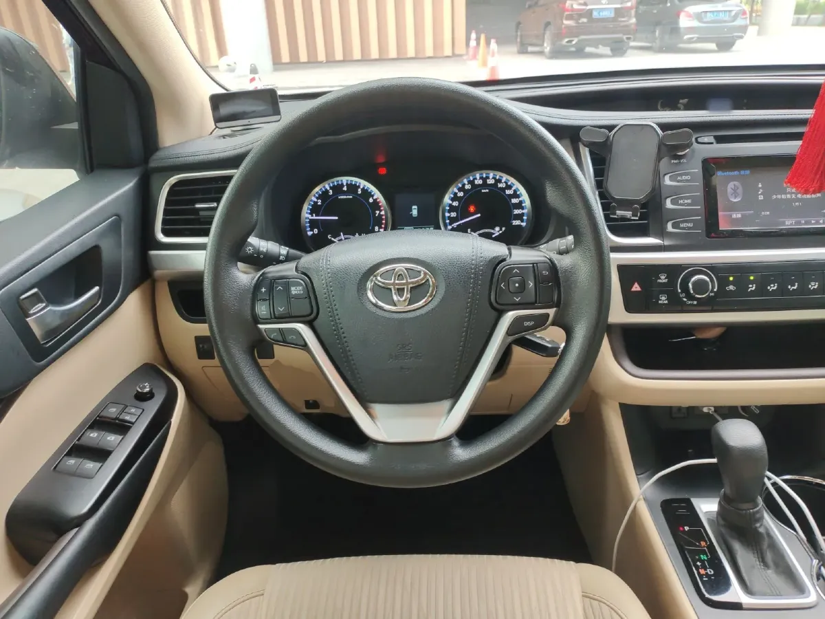 2021 Tank 300 2.0T 227HP L4 8AT,autocango,china used car exporter,china ev exporter,chinese used car exporter,chinese used ev exporter