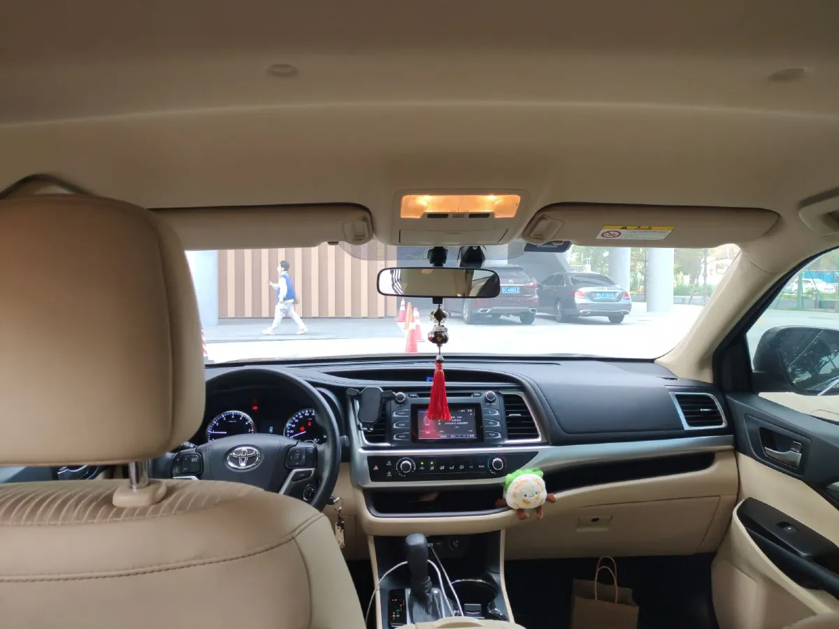 2021 Tank 300 2.0T 227HP L4 8AT,autocango,china used car exporter,china ev exporter,chinese used car exporter,chinese used ev exporter