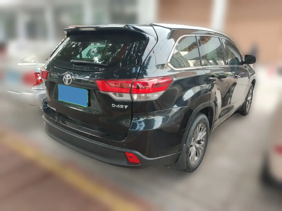 2021 Tank 300 2.0T 227HP L4 8AT,autocango,china used car exporter,china ev exporter,chinese used car exporter,chinese used ev exporter