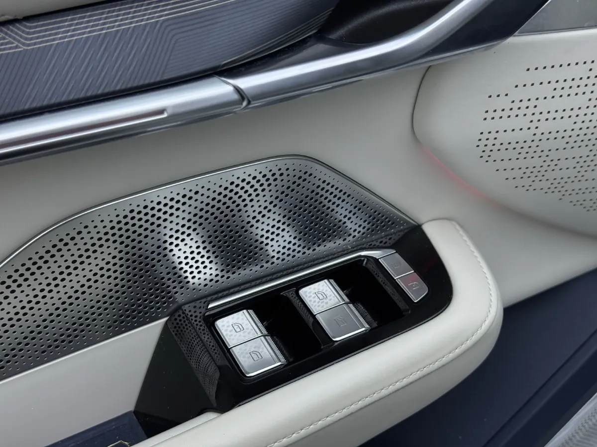 2022 Zeekr 001 BEV 86KWH,autocango,china used car exporter,china ev exporter,chinese used car exporter,chinese used ev exporter