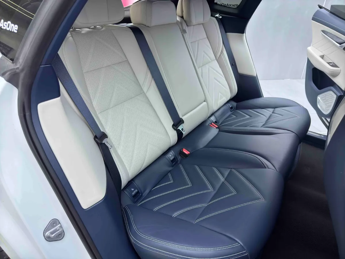 2022 Zeekr 001 BEV 86KWH,autocango,china used car exporter,china ev exporter,chinese used car exporter,chinese used ev exporter