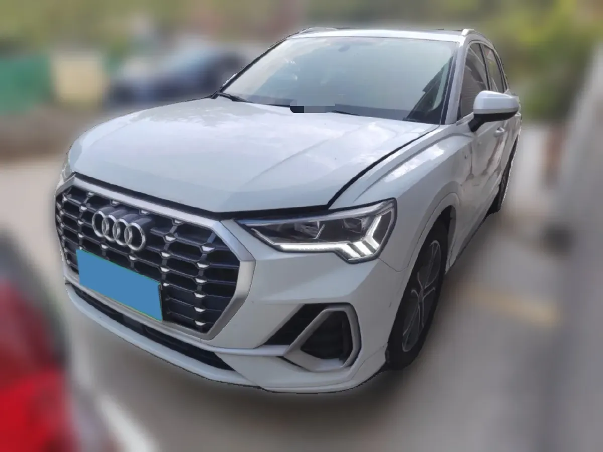 2021 Audi Q3 2.0T 186HP L4 7DCT,autocango,china used car exporter,china ev exporter,chinese used car exporter,chinese used ev exporter