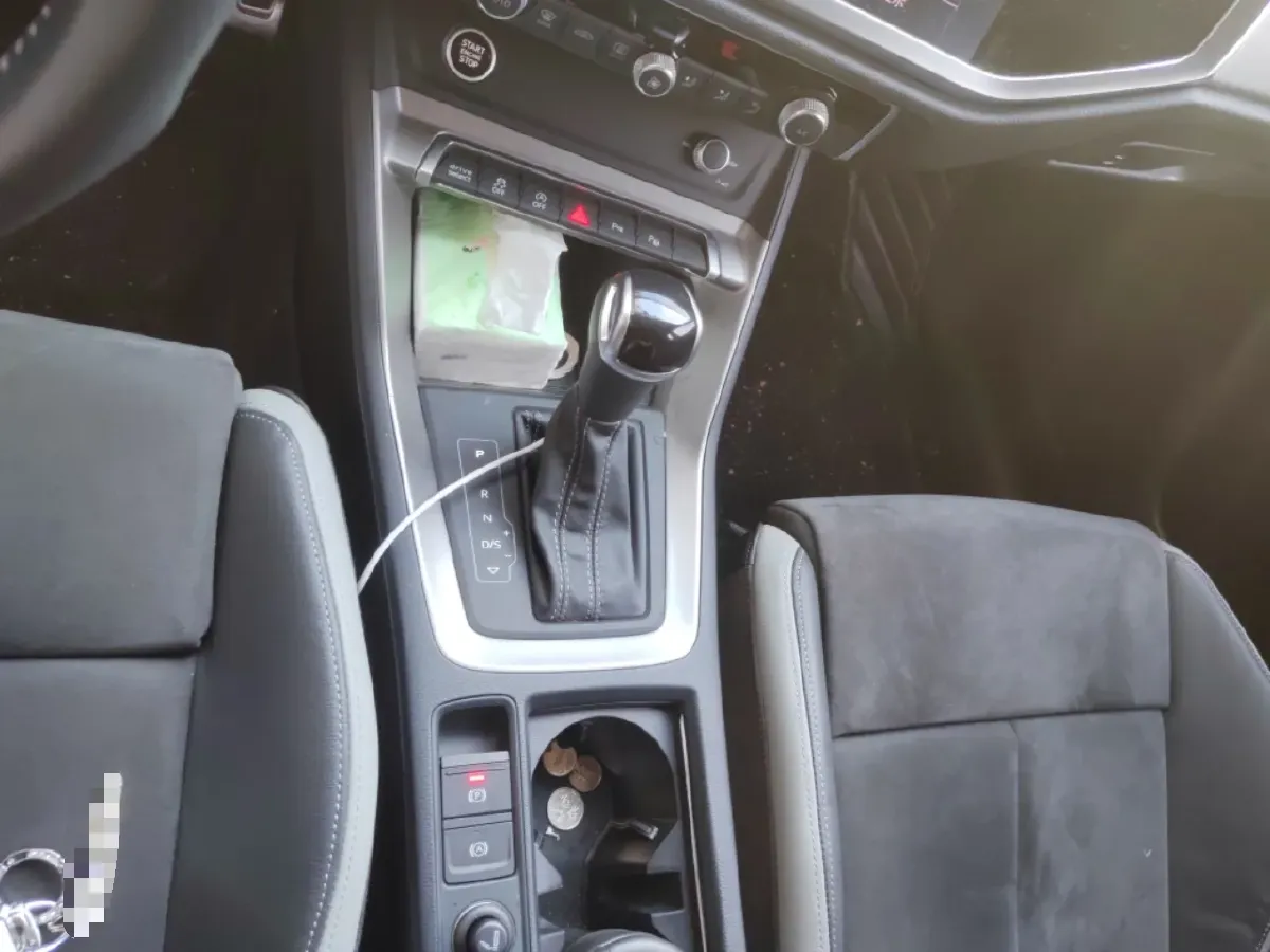 2021 Audi Q3 2.0T 186HP L4 7DCT,autocango,china used car exporter,china ev exporter,chinese used car exporter,chinese used ev exporter