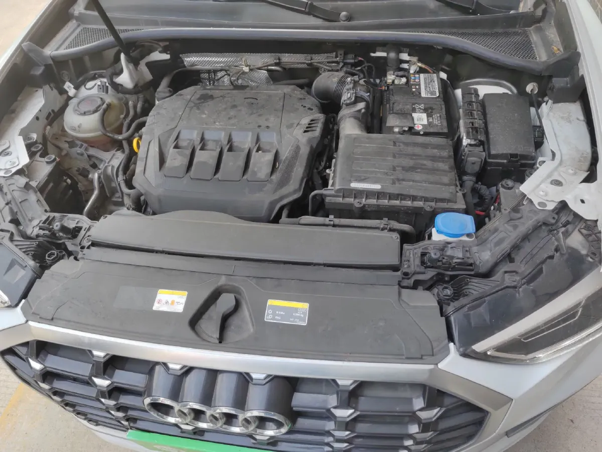 2021 Audi Q3 2.0T 186HP L4 7DCT,autocango,china used car exporter,china ev exporter,chinese used car exporter,chinese used ev exporter