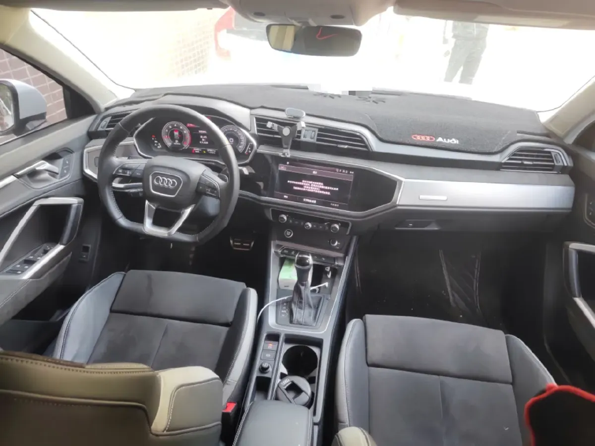 2021 Audi Q3 2.0T 186HP L4 7DCT,autocango,china used car exporter,china ev exporter,chinese used car exporter,chinese used ev exporter