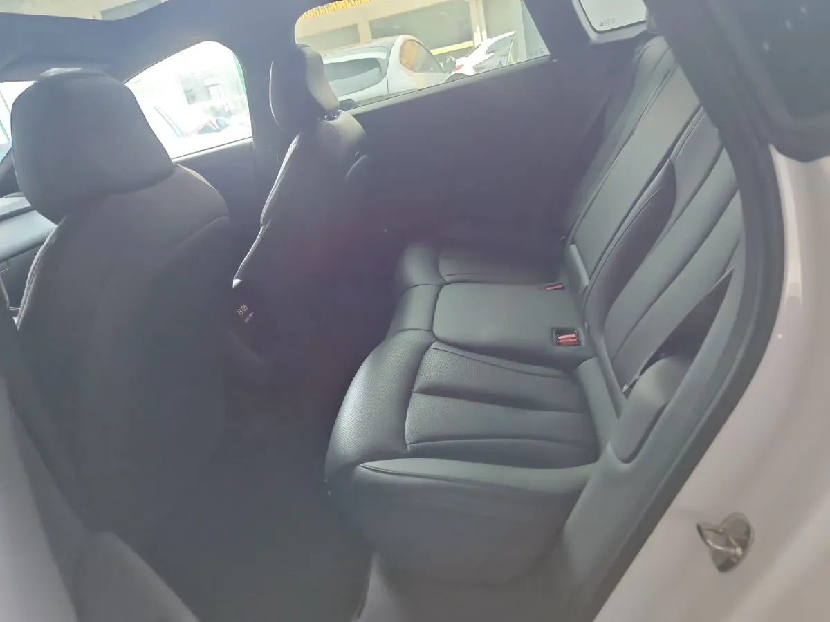 2024 Xpeng P7+ BEV 60.7KWH,autocango,china used car exporter,china ev exporter,chinese used car exporter,chinese used ev exporter