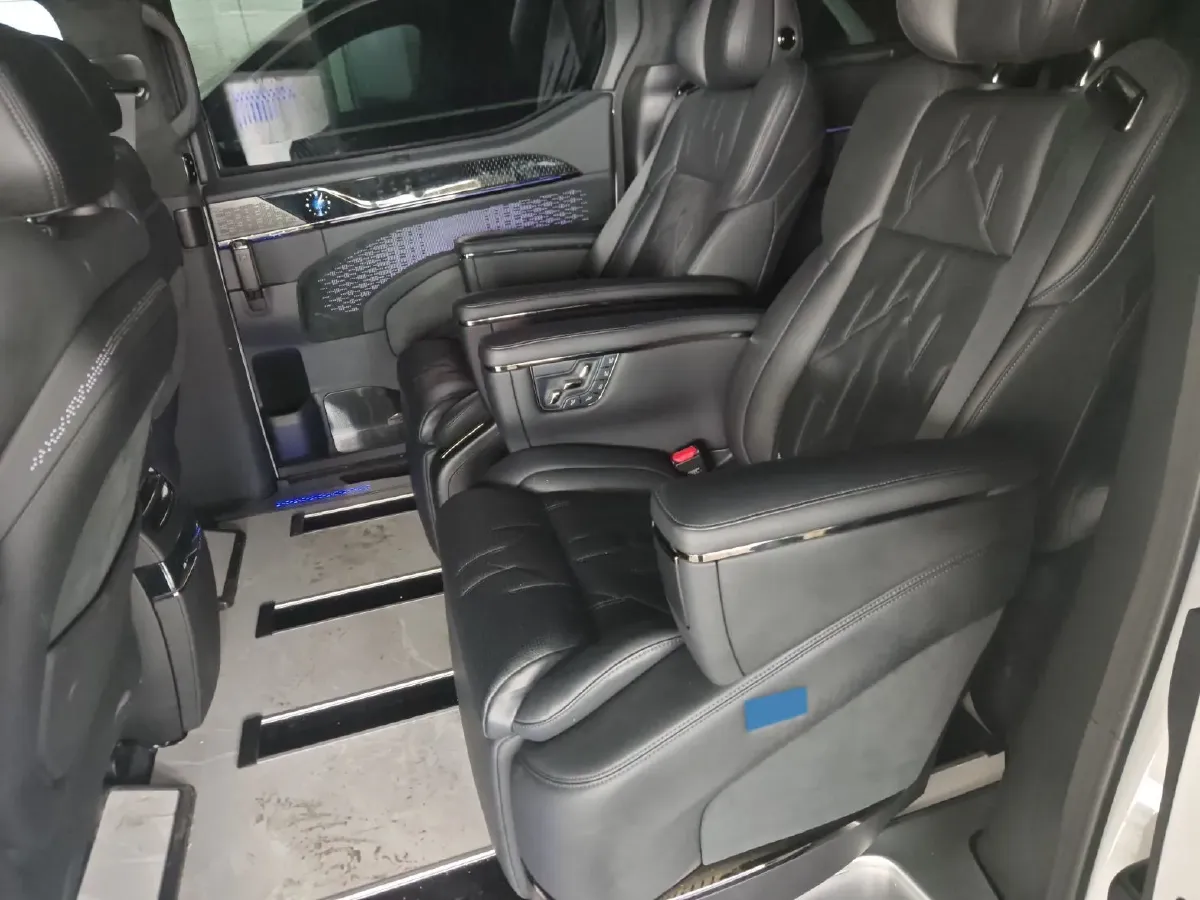 2024 Zeekr 009 BEV 108KWH,autocango,china used car exporter,china ev exporter,chinese used car exporter,chinese used ev exporter