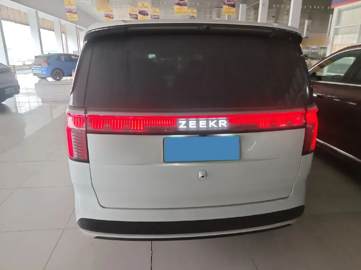 2024 Zeekr 009 BEV 108KWH,autocango,china used car exporter,china ev exporter,chinese used car exporter,chinese used ev exporter