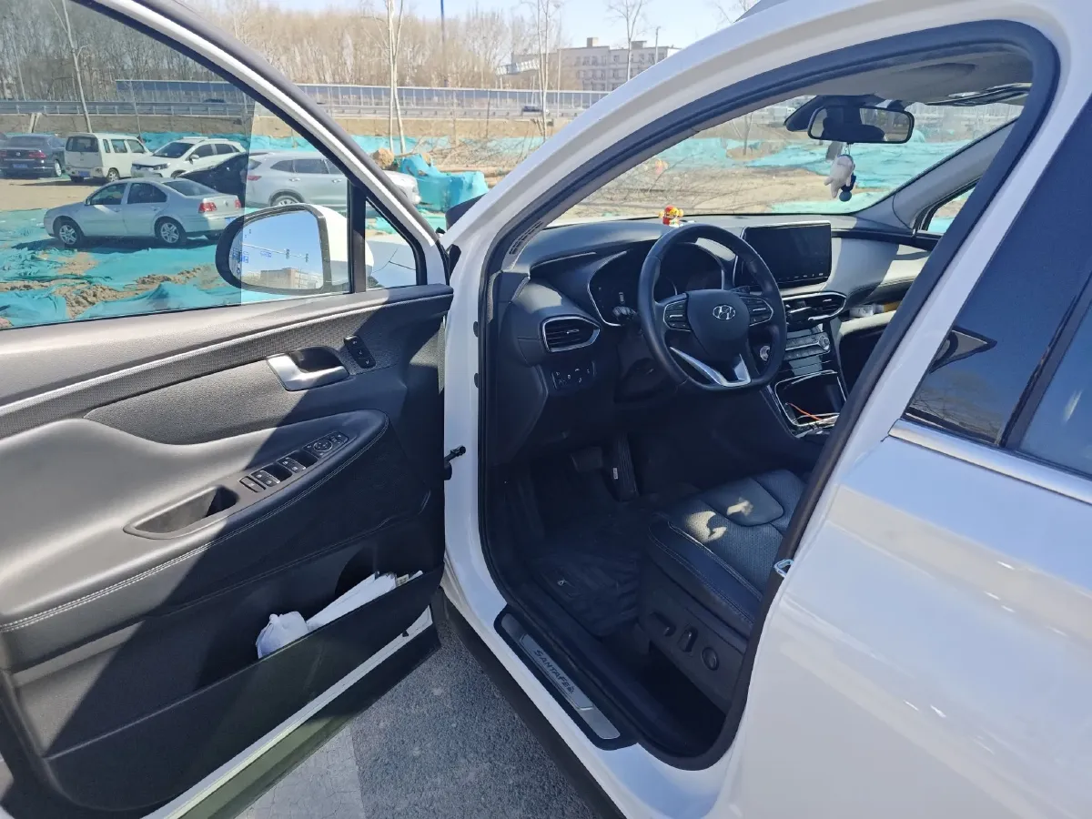 2020 Hyundai Santafe 2.0T 230HP L4 8AT,autocango,china used car exporter,china ev exporter,chinese used car exporter,chinese used ev exporter