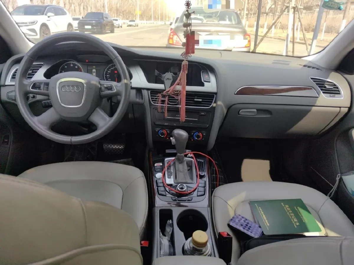 2012 Audi A4L 2.0T 180HP L4 CVT,autocango,china used car exporter,china ev exporter,chinese used car exporter,chinese used ev exporter