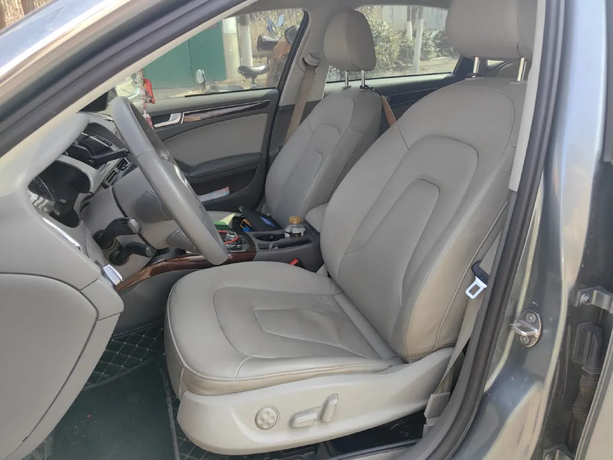 2012 Audi A4L 2.0T 180HP L4 CVT,autocango,china used car exporter,china ev exporter,chinese used car exporter,chinese used ev exporter