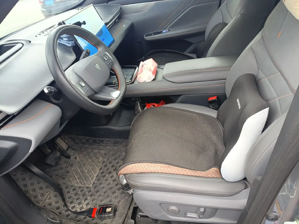 2024 Deepal S05 BEV 56.12KWH,autocango,china used car exporter,china ev exporter,chinese used car exporter,chinese used ev exporter