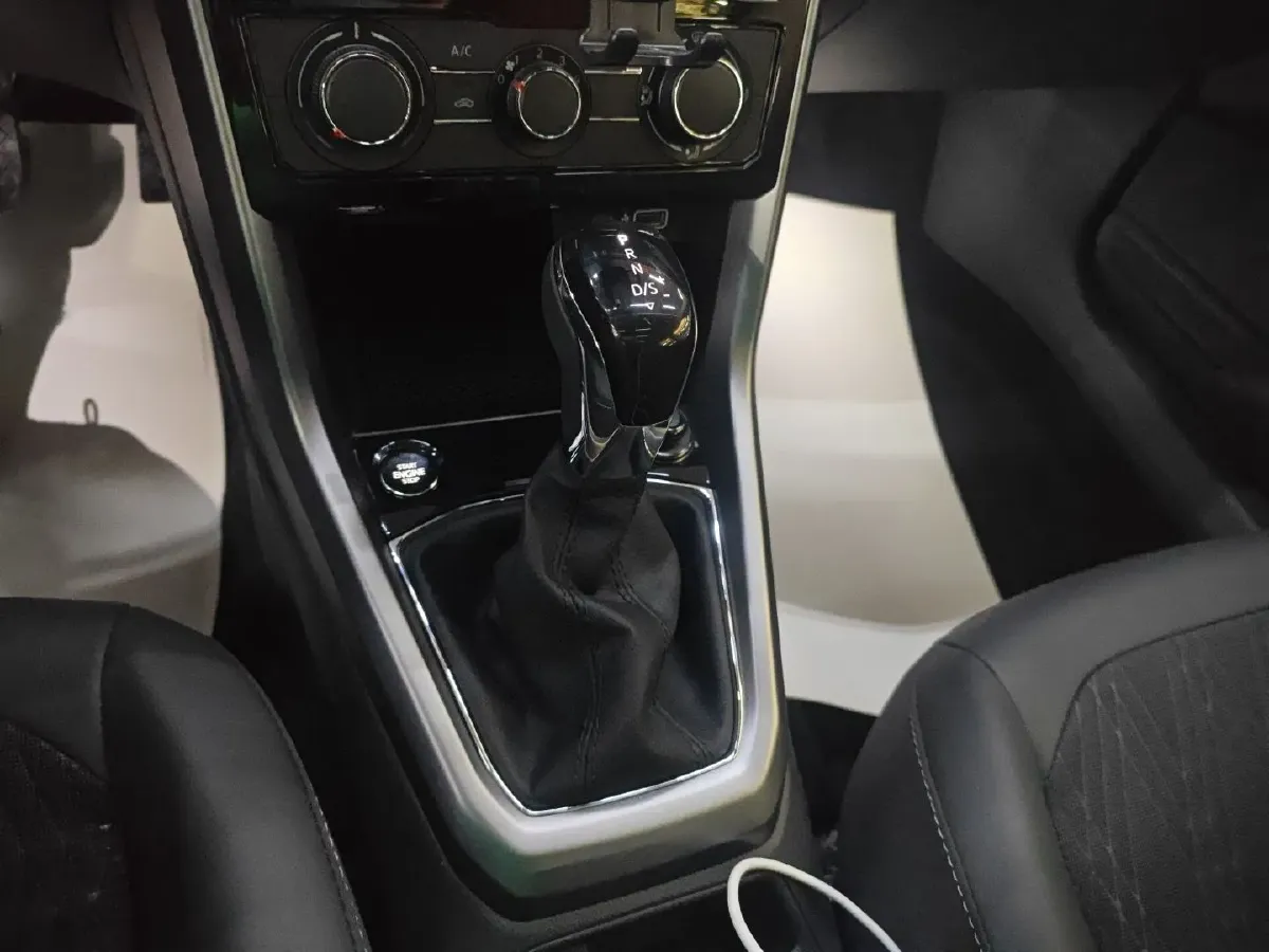 2023 Volkswagen T-Cross 1.5T 160HP L4 7DCT,autocango,china used car exporter,china ev exporter,chinese used car exporter,chinese used ev exporter