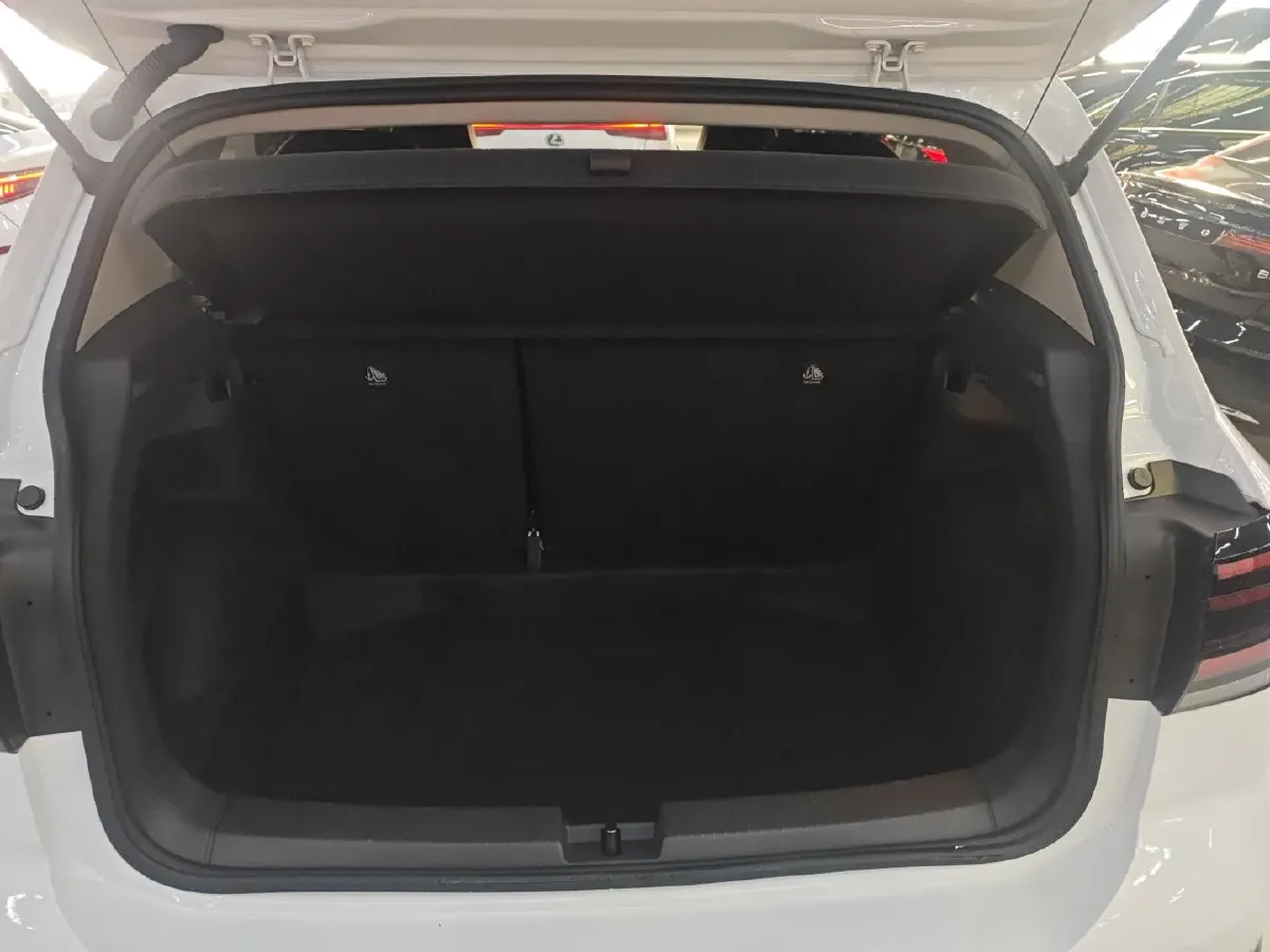 2023 Volkswagen T-Cross 1.5T 160HP L4 7DCT,autocango,china used car exporter,china ev exporter,chinese used car exporter,chinese used ev exporter