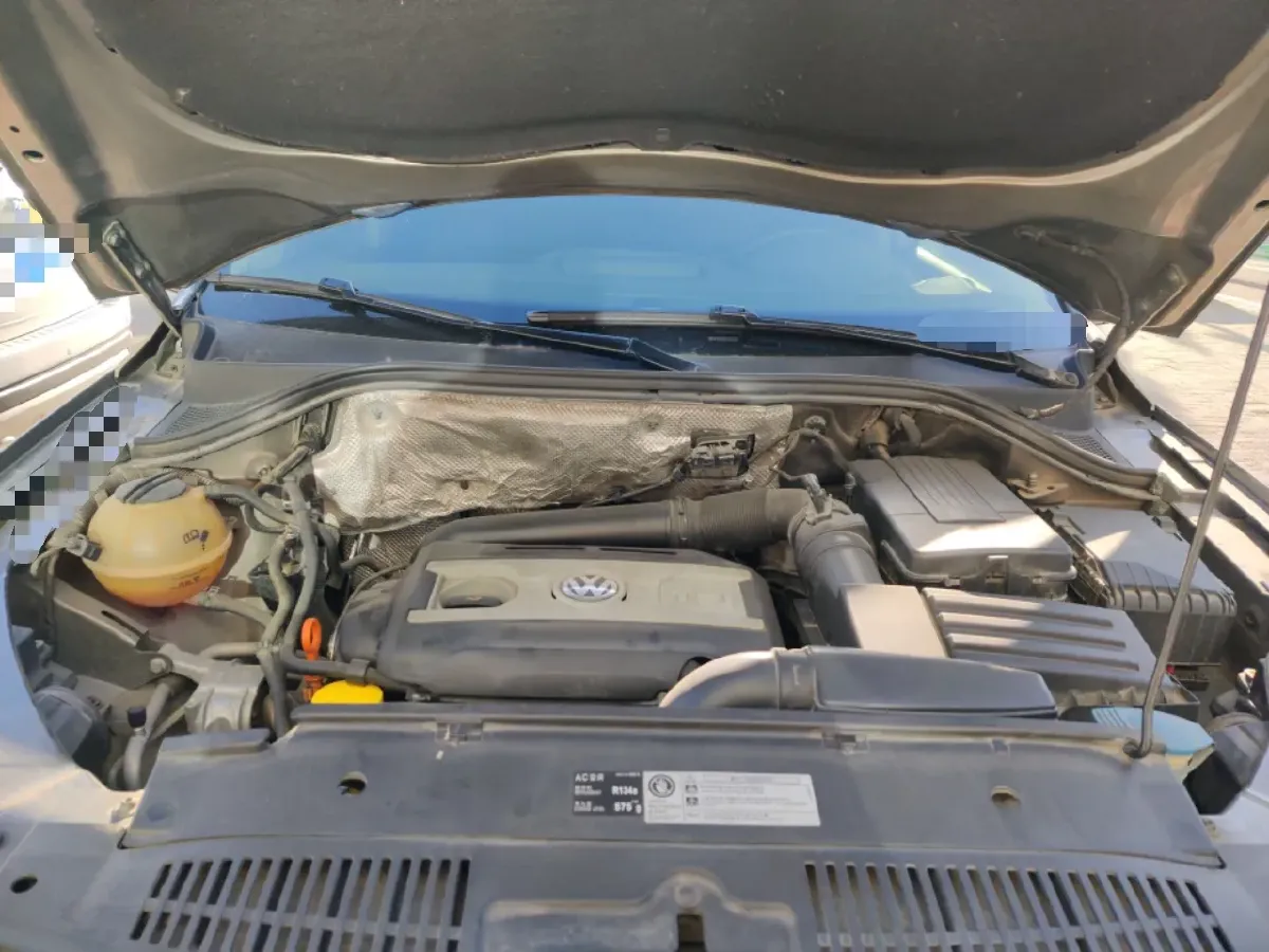 2010 Volkswagen Tiguan 1.8T 160HP L4 6AT,autocango,china used car exporter,china ev exporter,chinese used car exporter,chinese used ev exporter