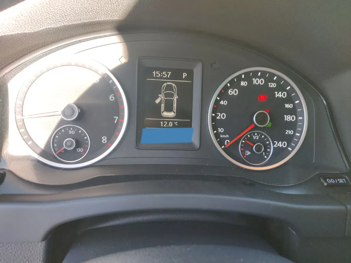 2010 Volkswagen Tiguan 1.8T 160HP L4 6AT,autocango,china used car exporter,china ev exporter,chinese used car exporter,chinese used ev exporter