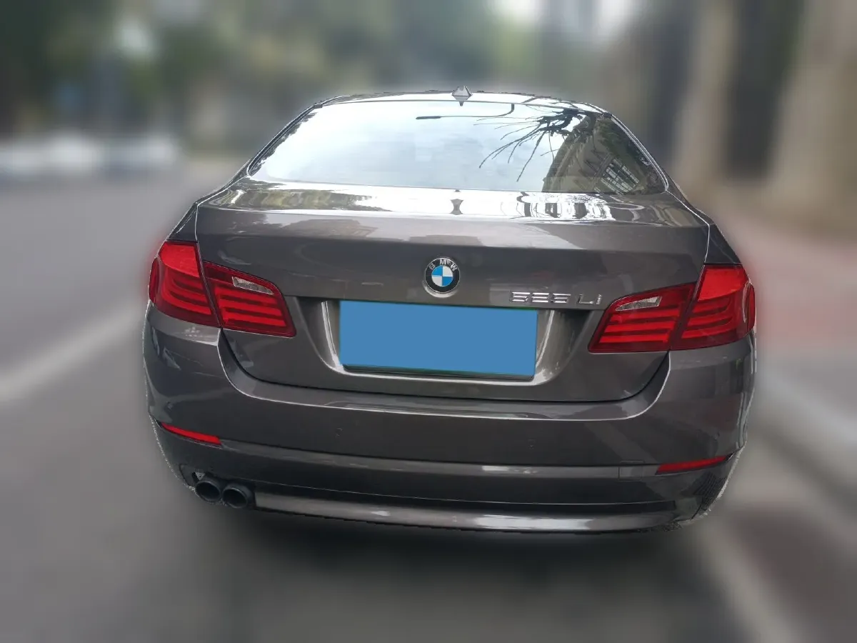 2013 BMW 5 Series 2.0T 218HP L4 8AT,autocango,china used car exporter,china ev exporter,chinese used car exporter,chinese used ev exporter