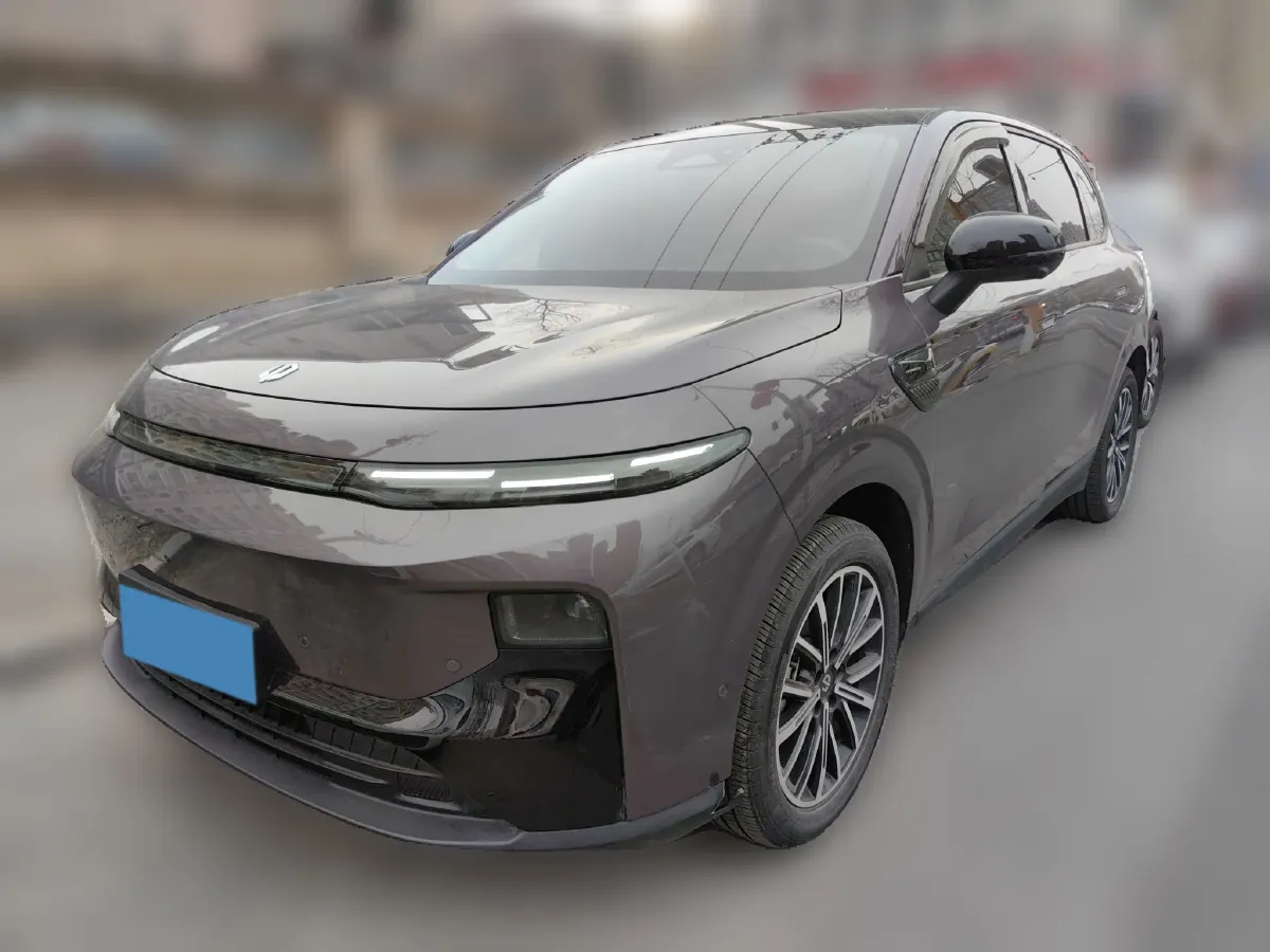 2025 Leapmotor B10 BEV 56.2KWH,autocango,china used car exporter,china ev exporter,chinese used car exporter,chinese used ev exporter