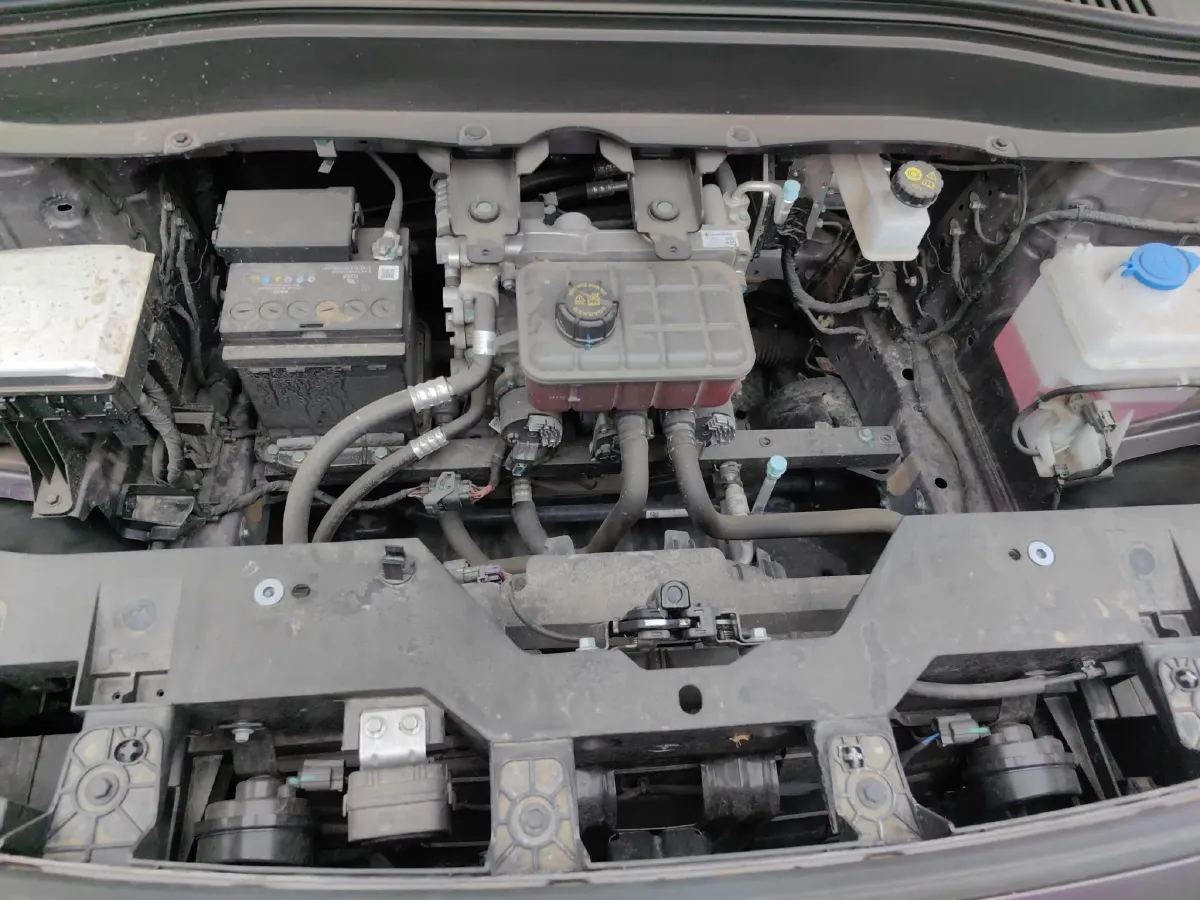 2025 Leapmotor B10 BEV 56.2KWH,autocango,china used car exporter,china ev exporter,chinese used car exporter,chinese used ev exporter