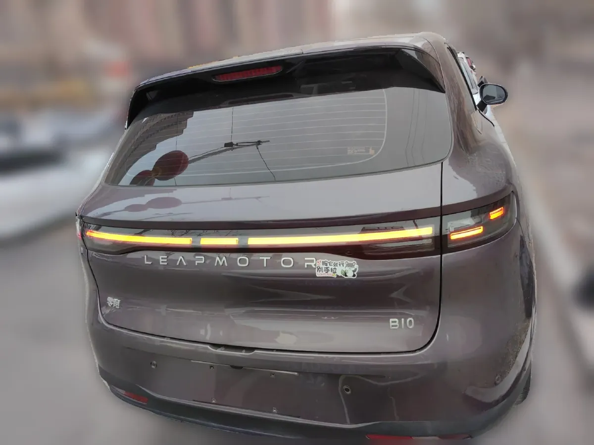 2025 Leapmotor B10 BEV 56.2KWH,autocango,china used car exporter,china ev exporter,chinese used car exporter,chinese used ev exporter