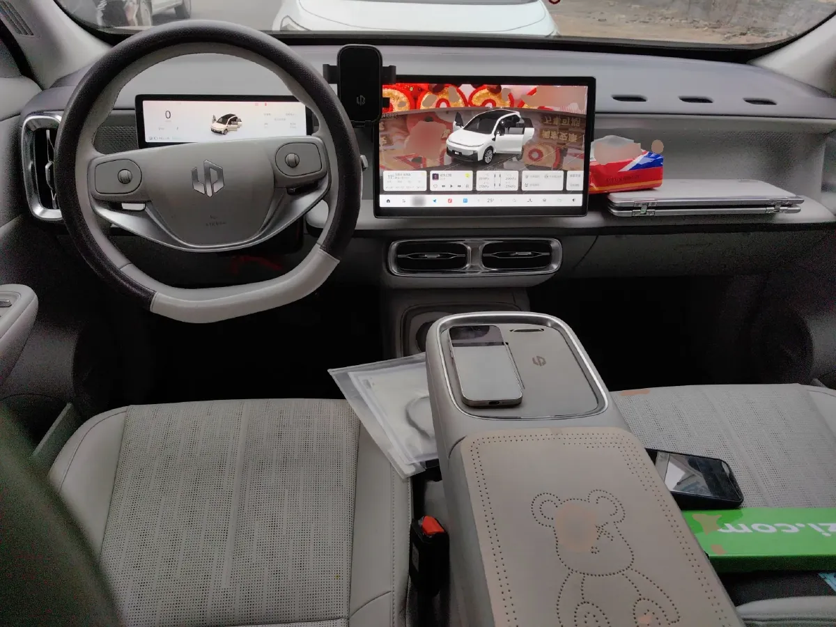 2025 Leapmotor B10 BEV 56.2KWH,autocango,china used car exporter,china ev exporter,chinese used car exporter,chinese used ev exporter