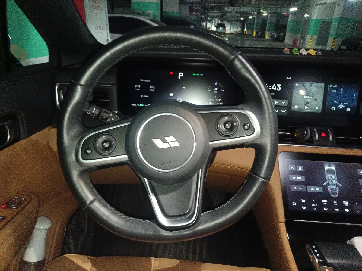 2021 Li ONE Range Extended 131HP REEV 40.5KWH,autocango,china used car exporter,china ev exporter,chinese used car exporter,chinese used ev exporter