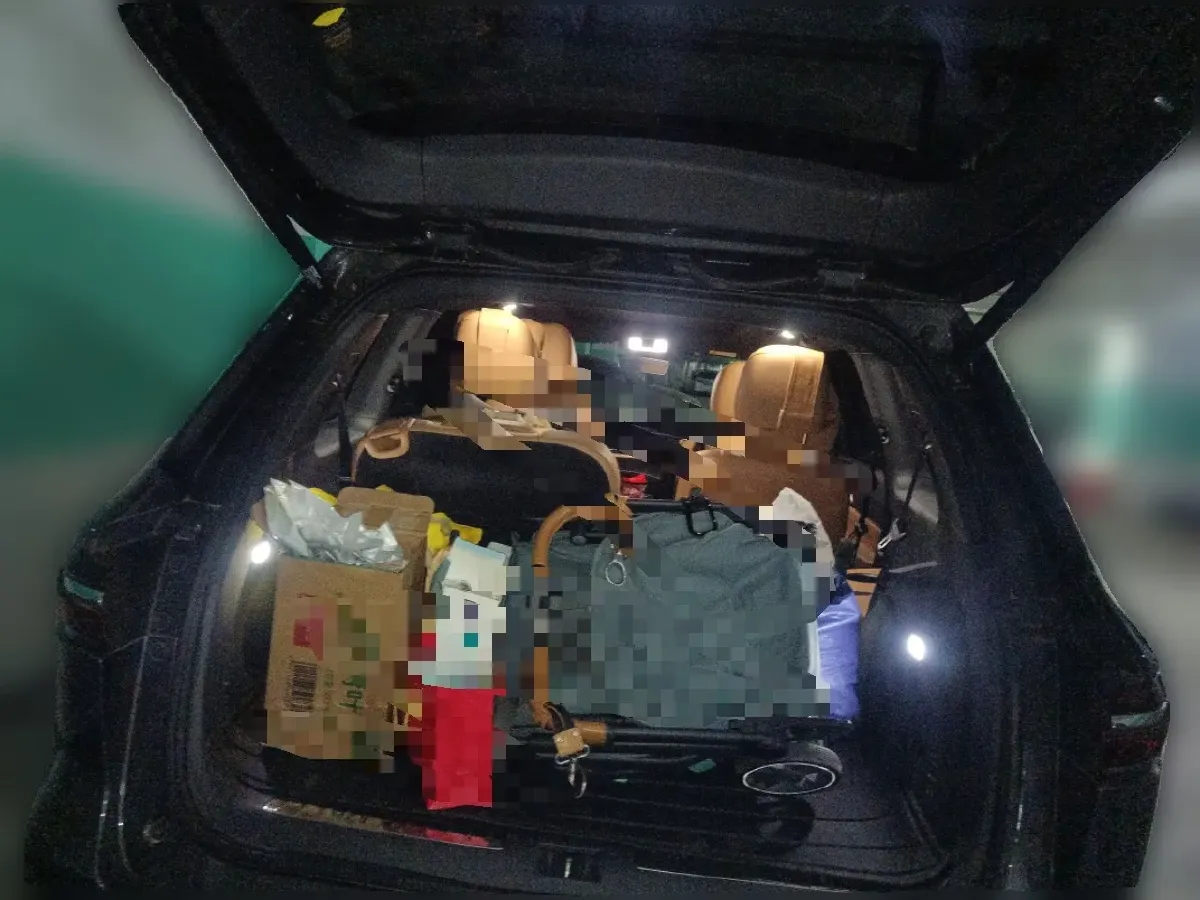 2021 Li ONE Range Extended 131HP REEV 40.5KWH,autocango,china used car exporter,china ev exporter,chinese used car exporter,chinese used ev exporter