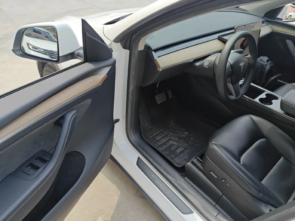 2022 Tesla Model Y BEV 60KWH,autocango,china used car exporter,china ev exporter,chinese used car exporter,chinese used ev exporter