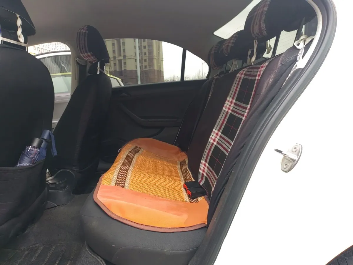 2015 Volkswagen Jetta 1.4L 90HP L4 5MT,autocango,china used car exporter,china ev exporter,chinese used car exporter,chinese used ev exporter