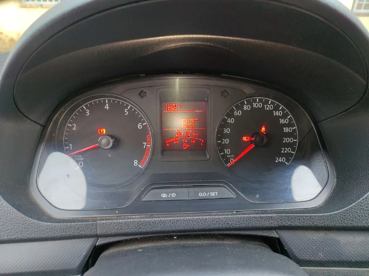 2015 Volkswagen Jetta 1.4L 90HP L4 5MT,autocango,china used car exporter,china ev exporter,chinese used car exporter,chinese used ev exporter