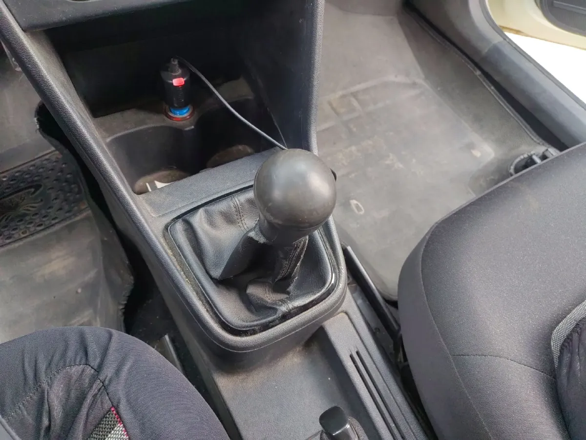 2015 Volkswagen Jetta 1.4L 90HP L4 5MT,autocango,china used car exporter,china ev exporter,chinese used car exporter,chinese used ev exporter