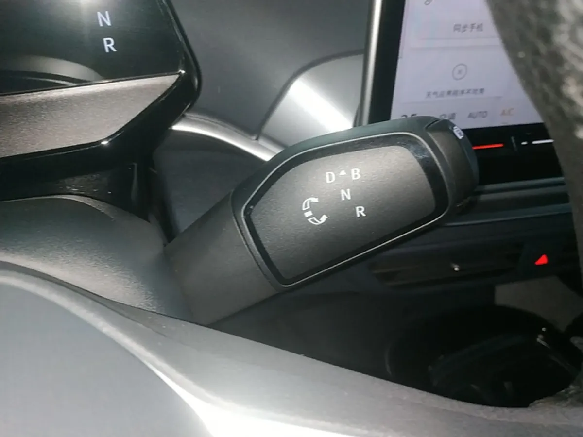 2025 Volkswagen ID.4 Crozz BEV 55.7KWH,autocango,china used car exporter,china ev exporter,chinese used car exporter,chinese used ev exporter