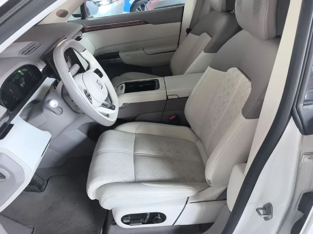 2025 Zeekr 7X BEV 75KWH,autocango,china used car exporter,china ev exporter,chinese used car exporter,chinese used ev exporter