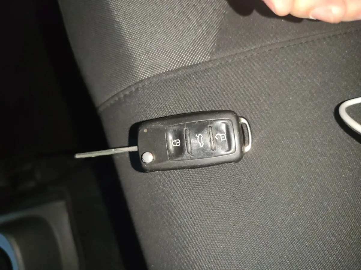 2016 Ford Classic Transit 2.4L 125HP L4 5MT,autocango,china used car exporter,china ev exporter,chinese used car exporter,chinese used ev exporter