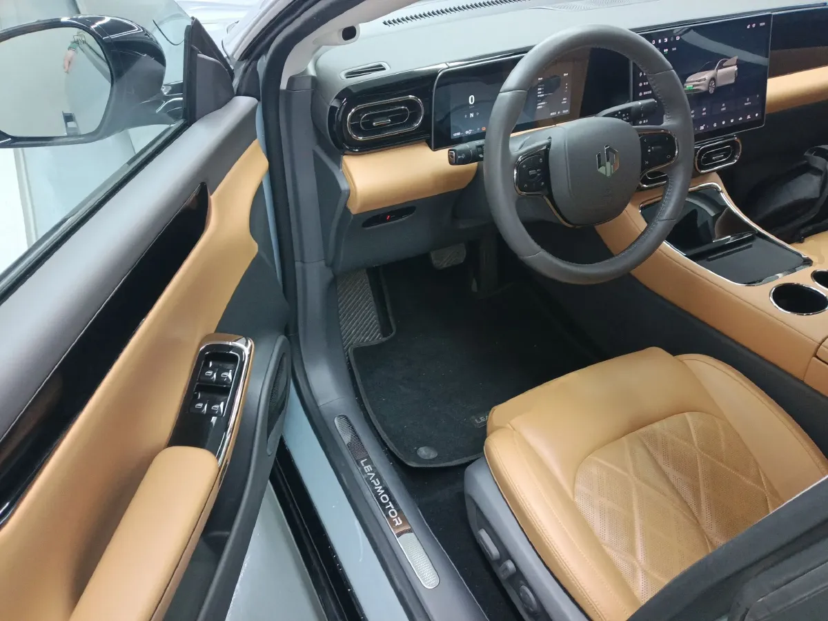 2024 Leapmotor C01 BEV 62.8KWH,autocango,china used car exporter,china ev exporter,chinese used car exporter,chinese used ev exporter